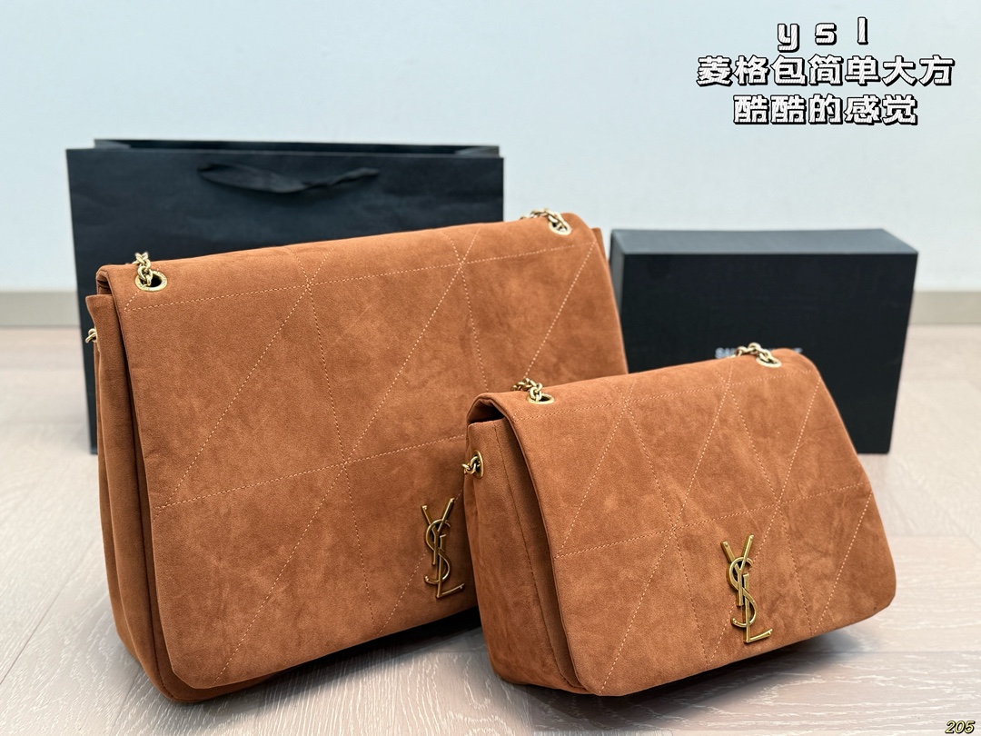 Diamond-patterned bag