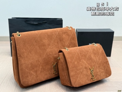 Diamond-patterned bag