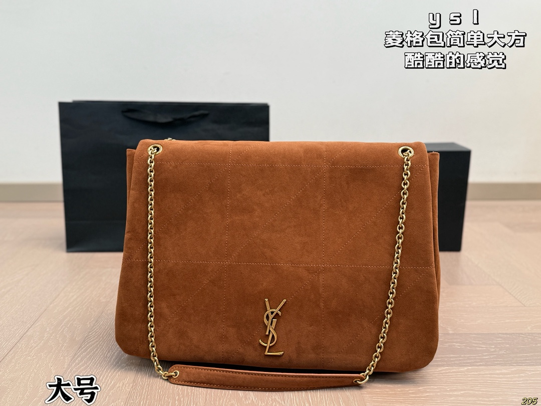 Diamond-patterned bag