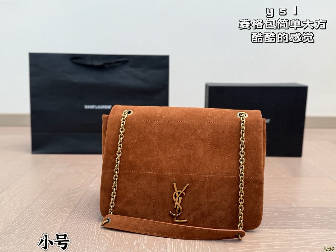 Diamond-patterned bag