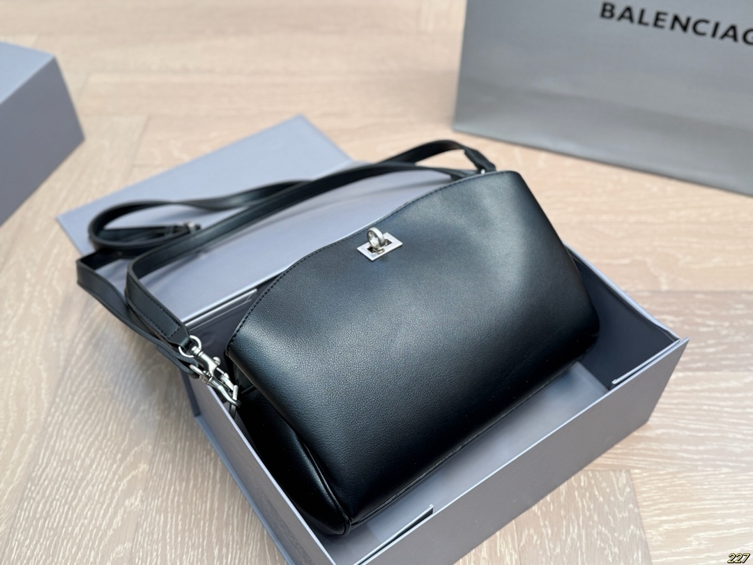 shoulder handbag 24*15