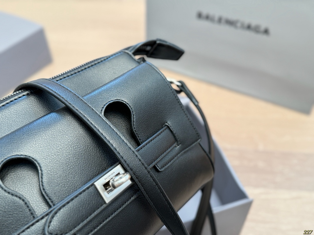 shoulder handbag 26*17