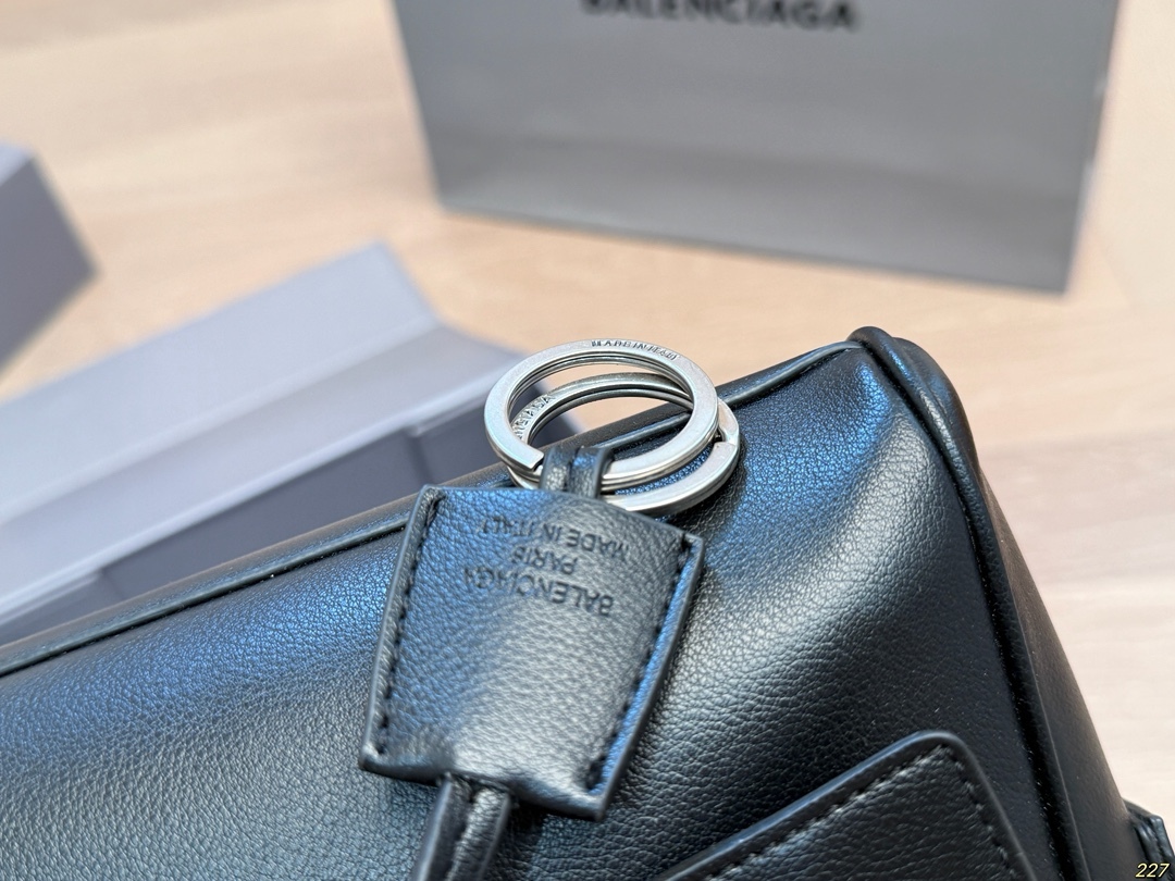 shoulder handbag 26*17