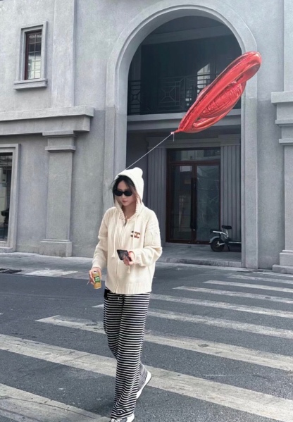 hooded sweater