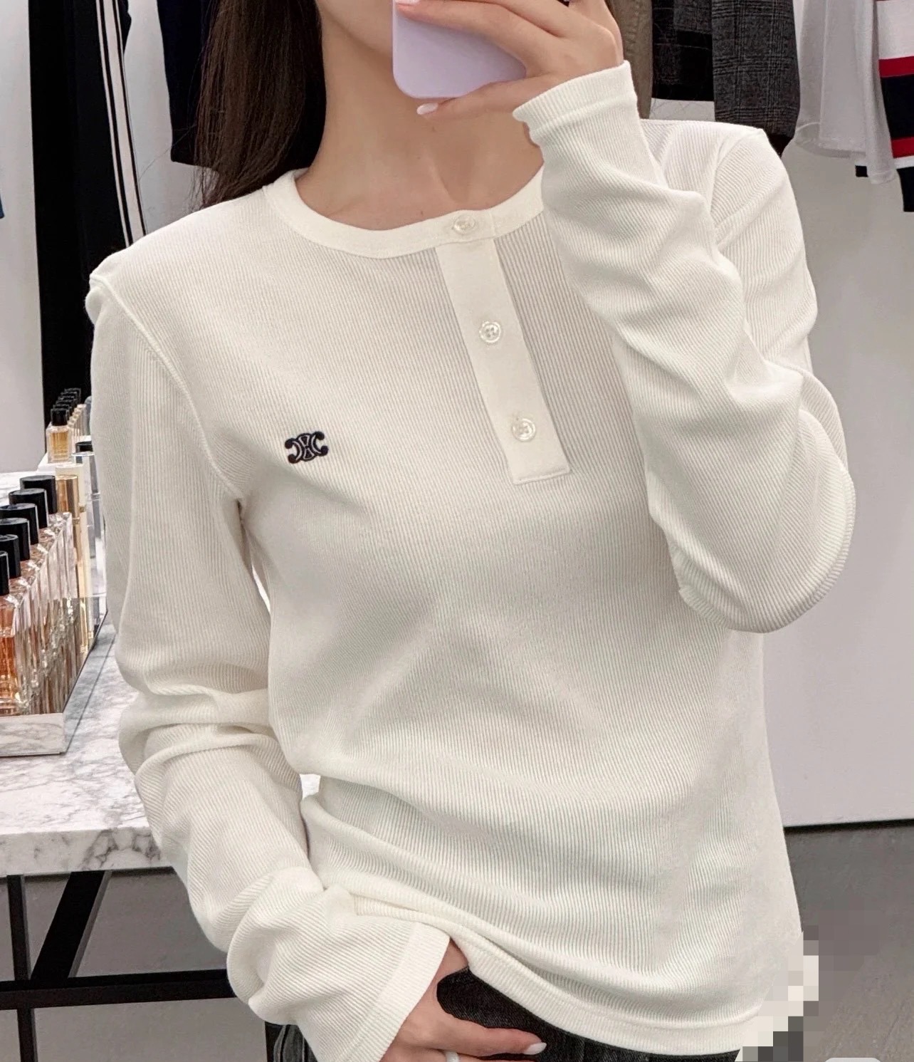 Simple solid color base shirt
