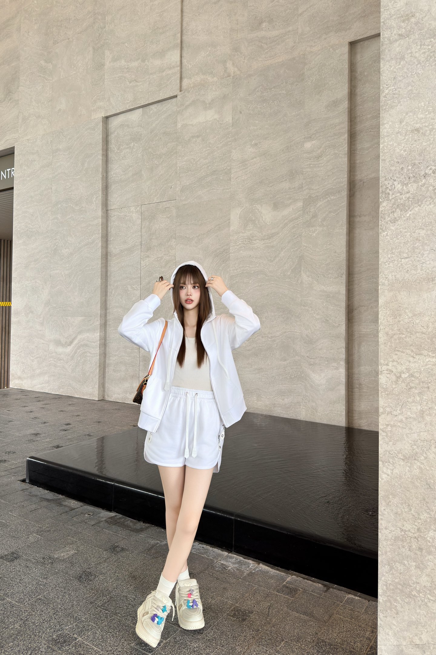 Minimalist casual sports suit