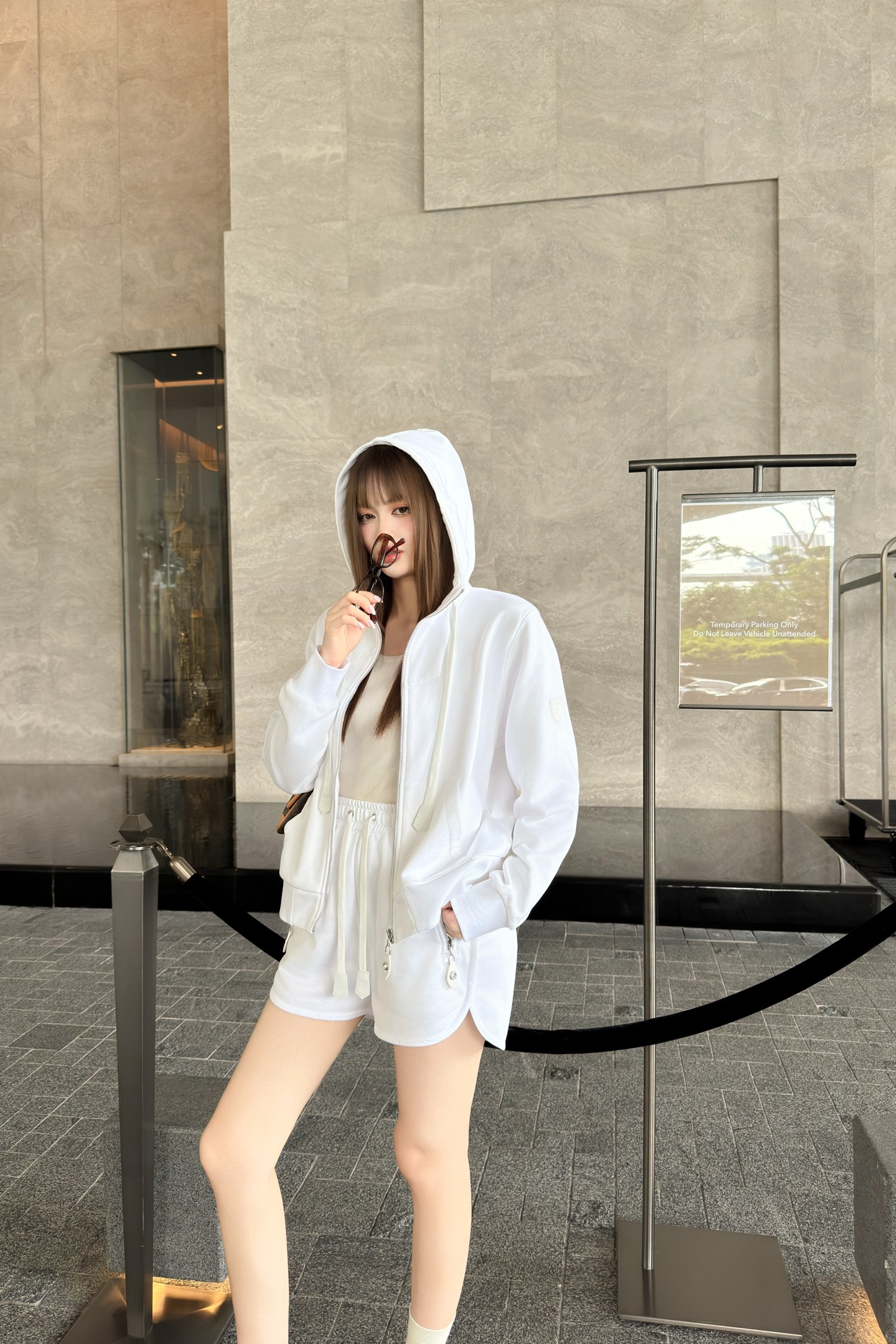 Minimalist casual sports suit