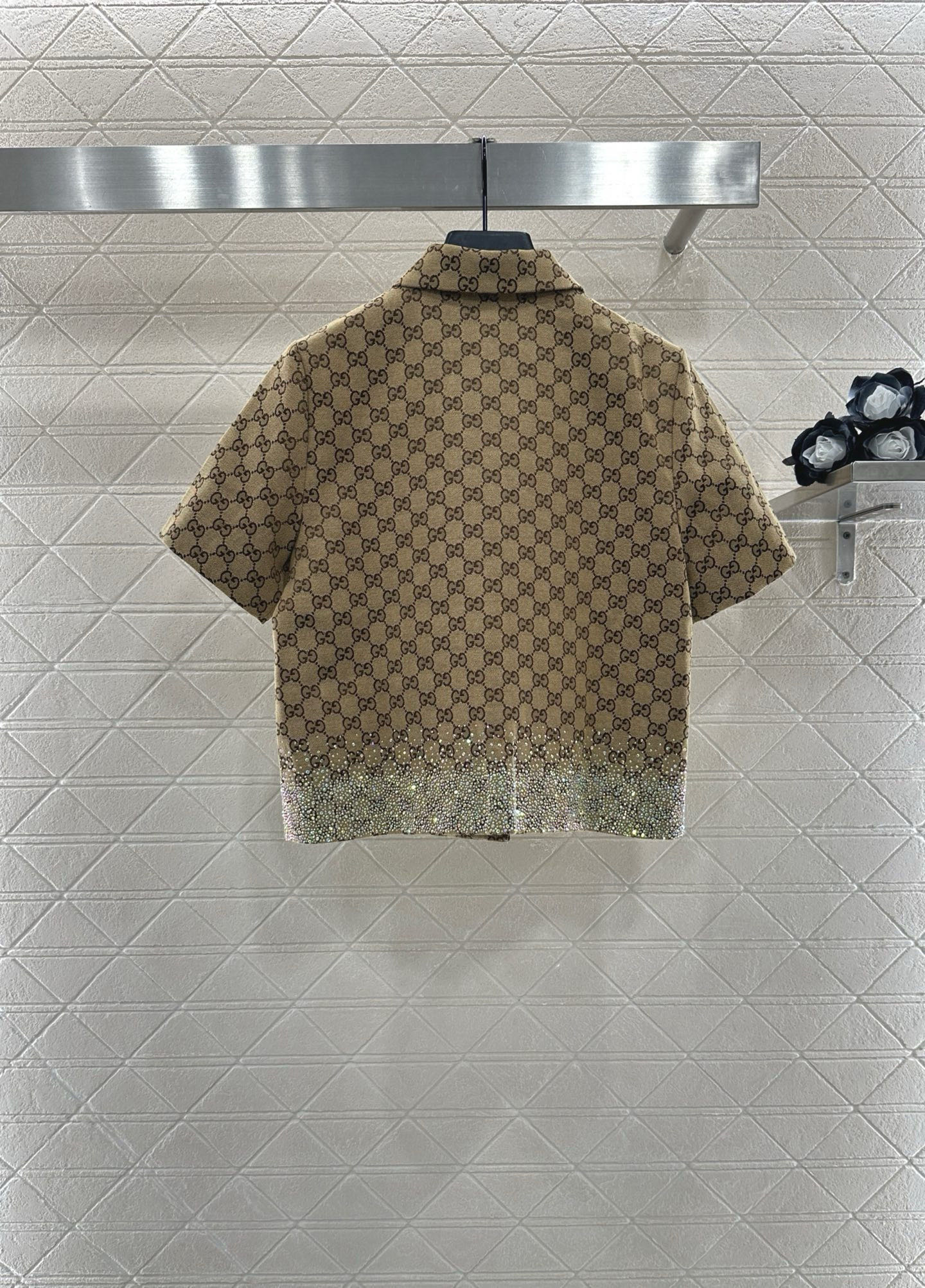 Hot diamond short-sleeved jacket and skirt suit