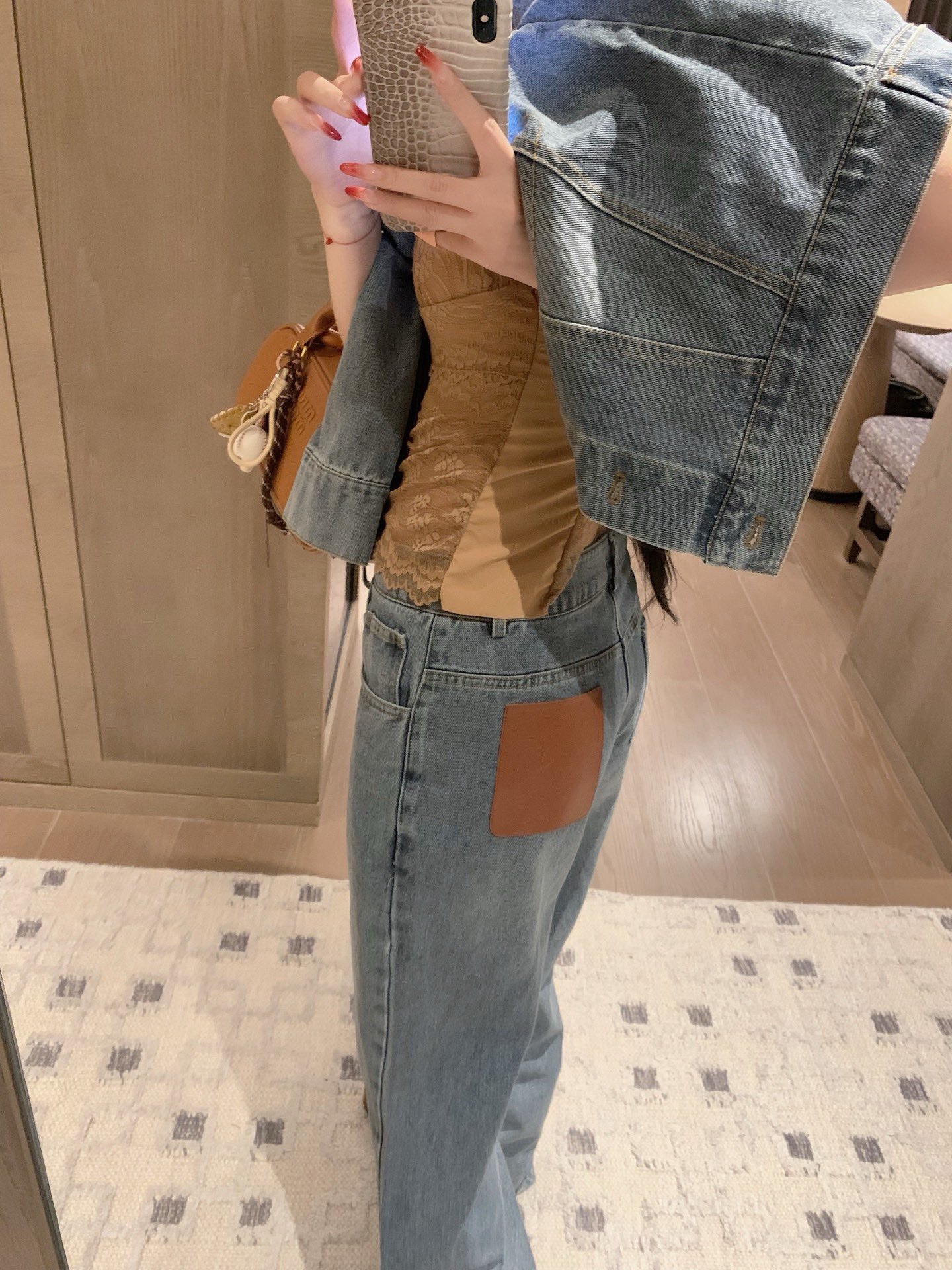 Letter retro washed denim jacket + slim straight trousers