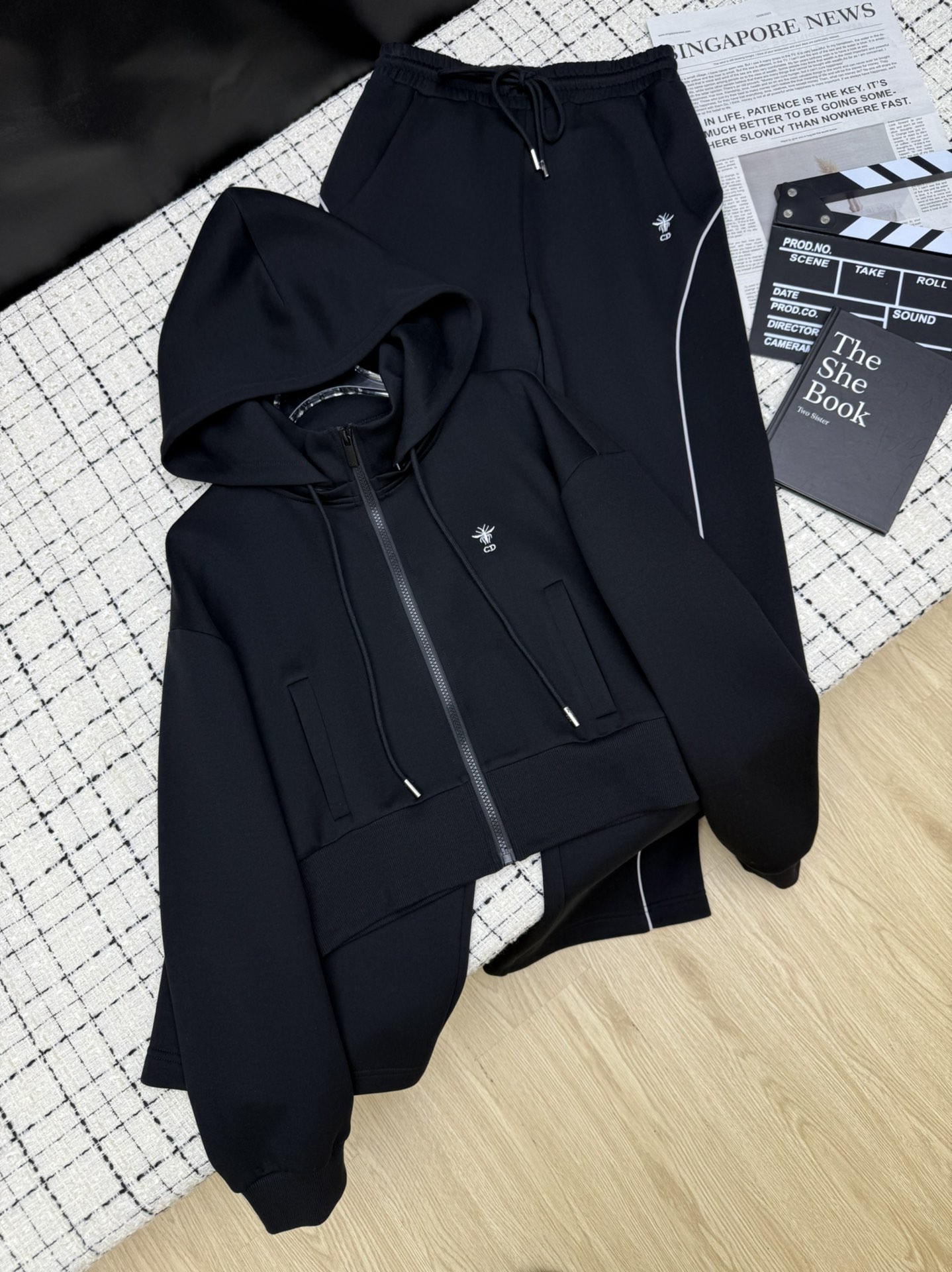 Hooded jacket + elastic waist casual pants