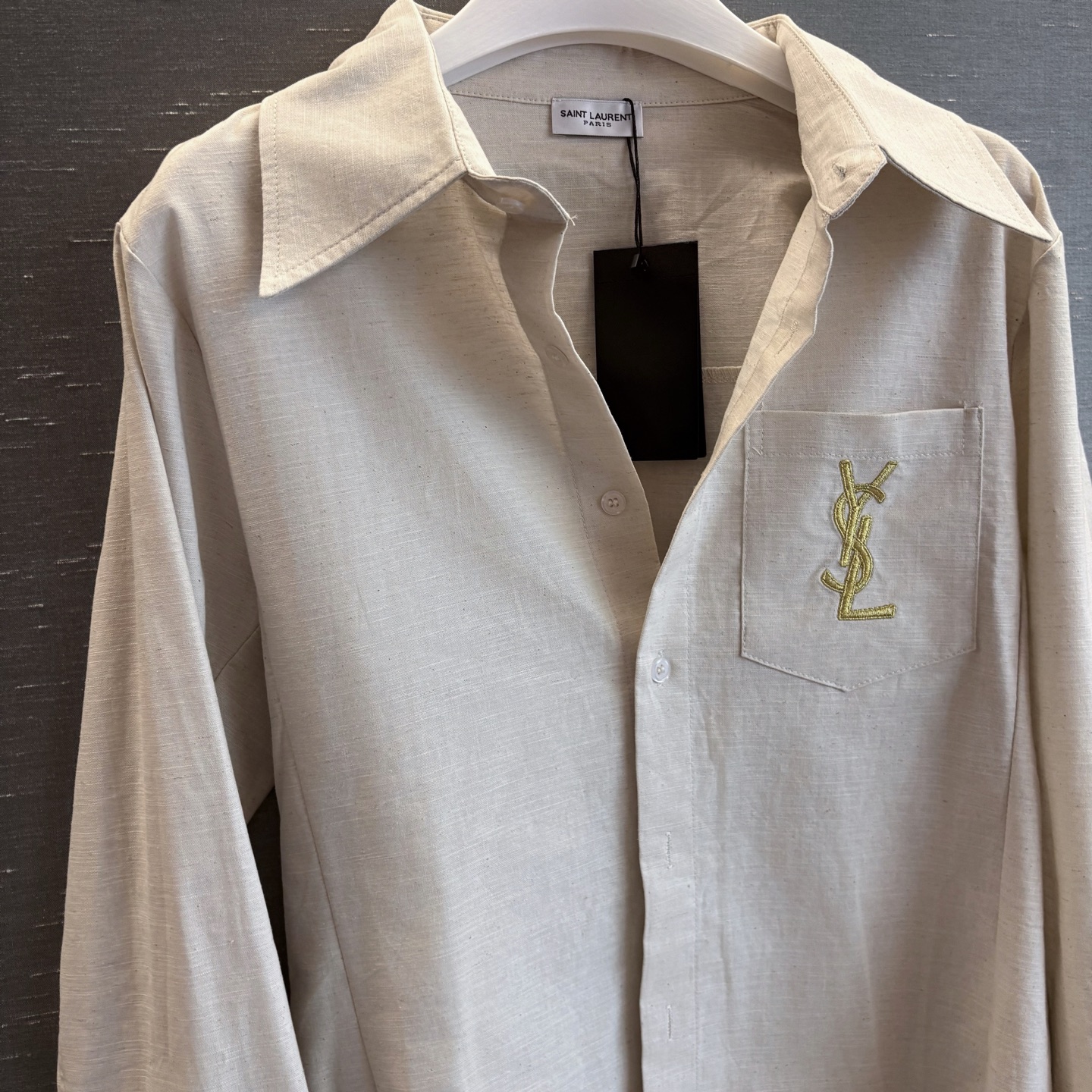 Letter logo embroidered shirt