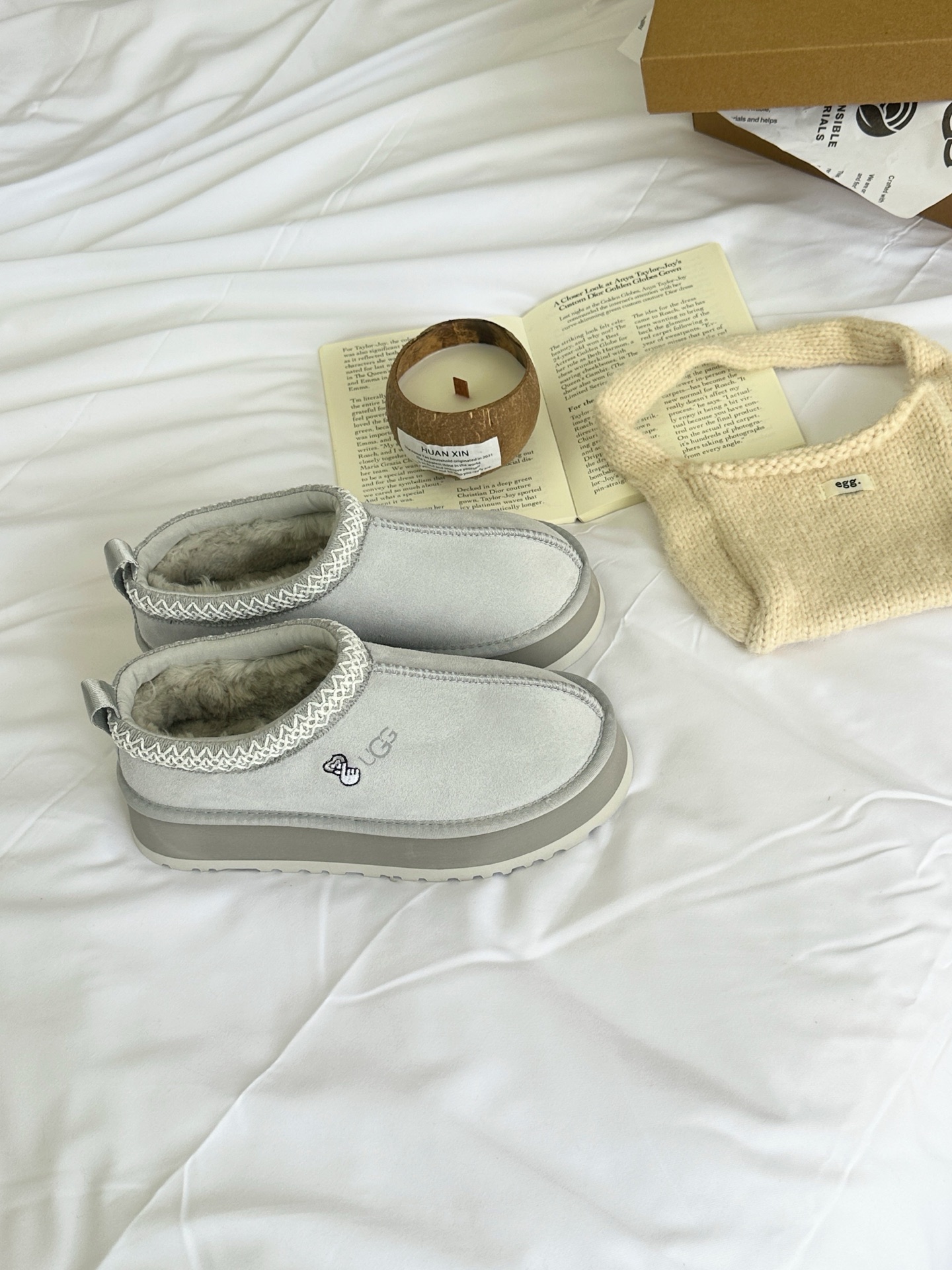 Thick-soled colorful ethnic boots