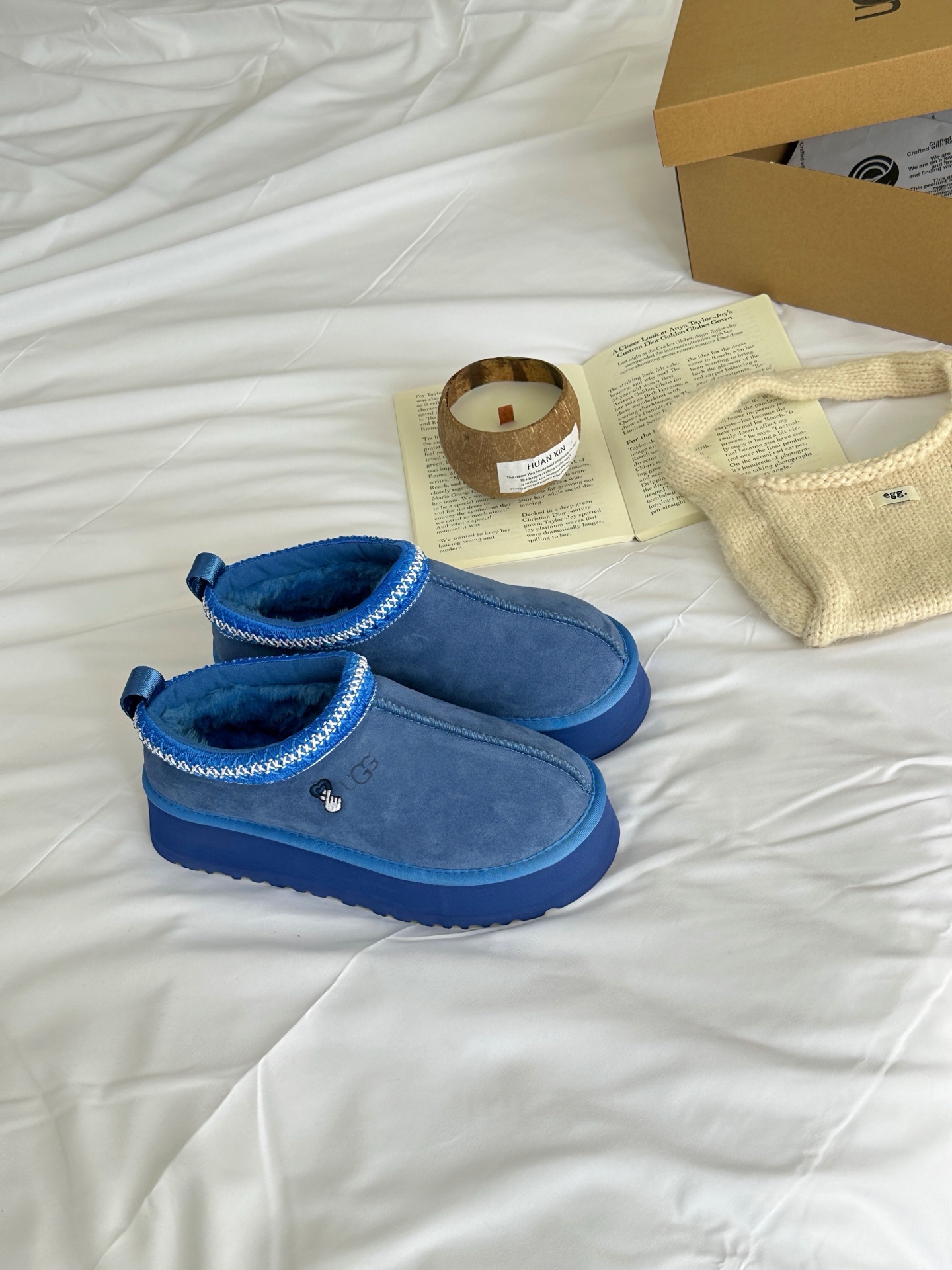 Thick-soled colorful ethnic boots