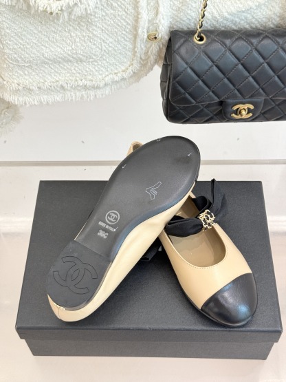 Chain Bow Colorblock Mary Janes