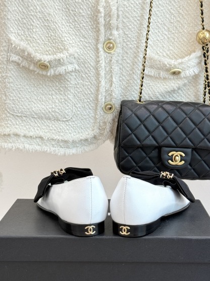 Chain Bow Colorblock Mary Janes