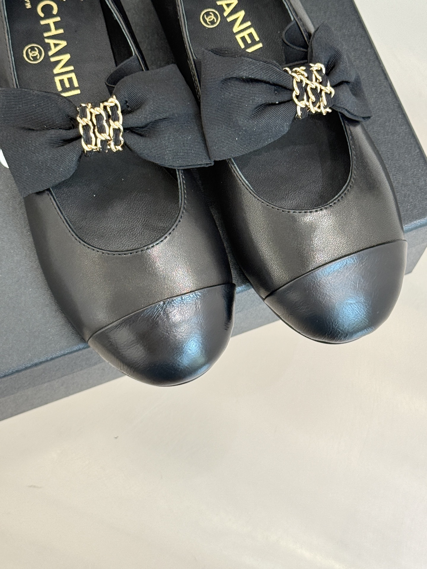 Chain Bow Colorblock Mary Janes