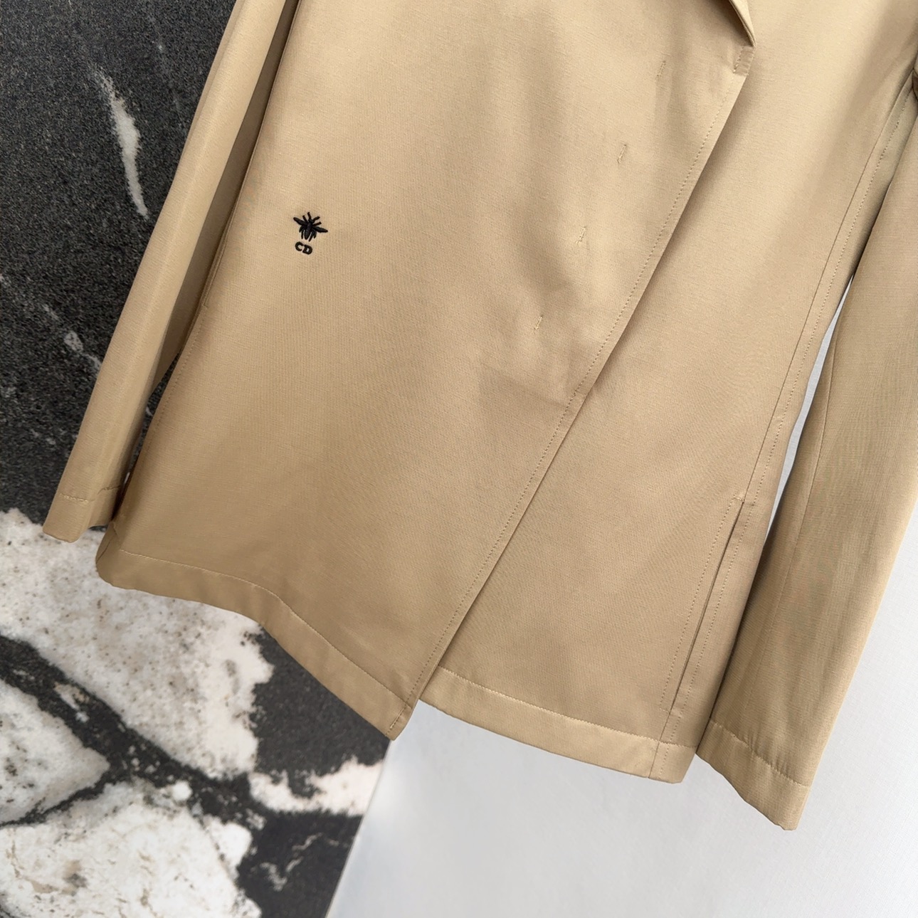 Side-breasted lapel trench coat