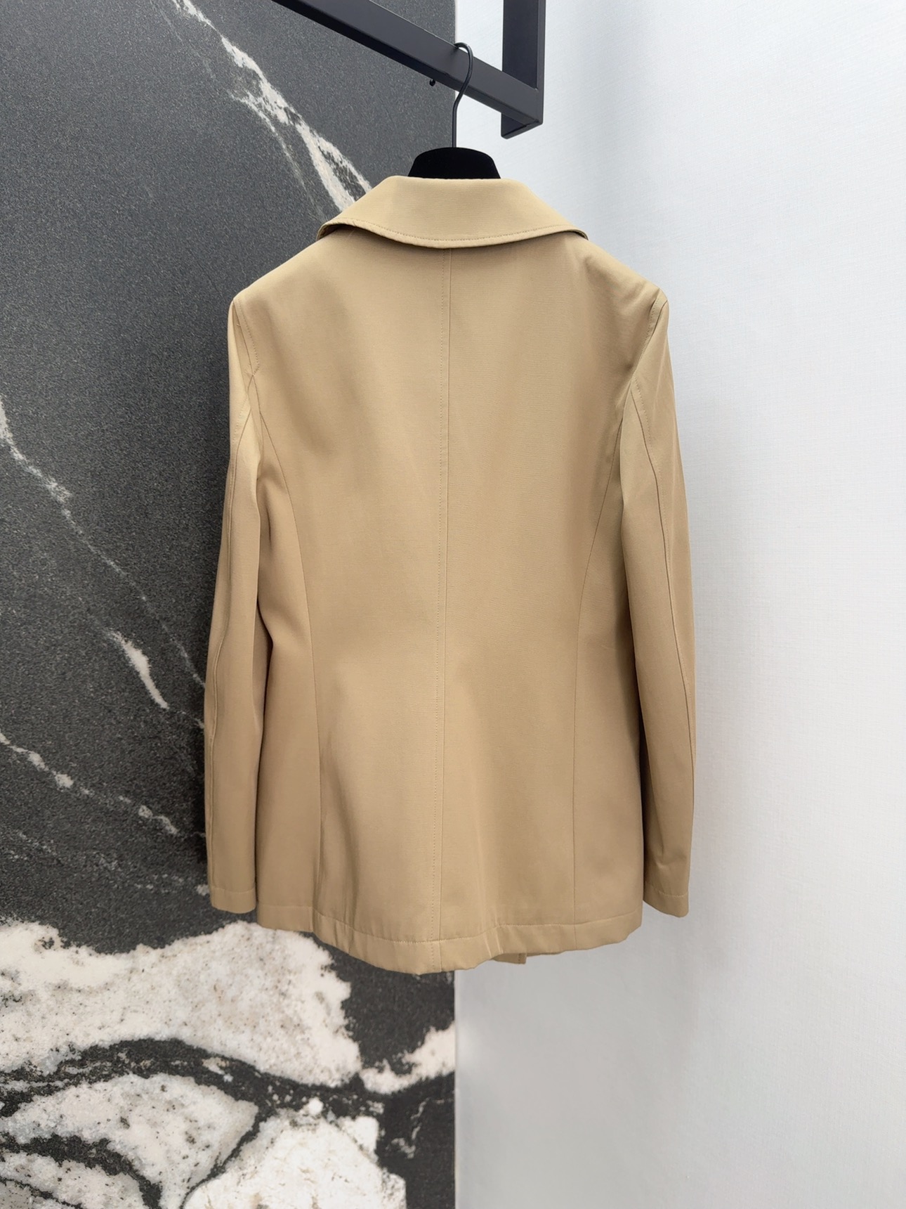 Side-breasted lapel trench coat