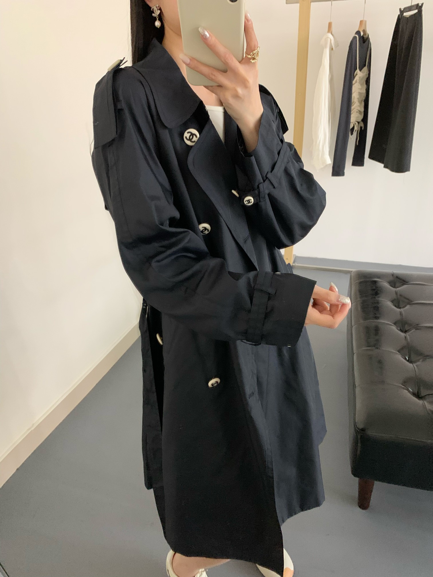 Long trench coat with letter embroidery