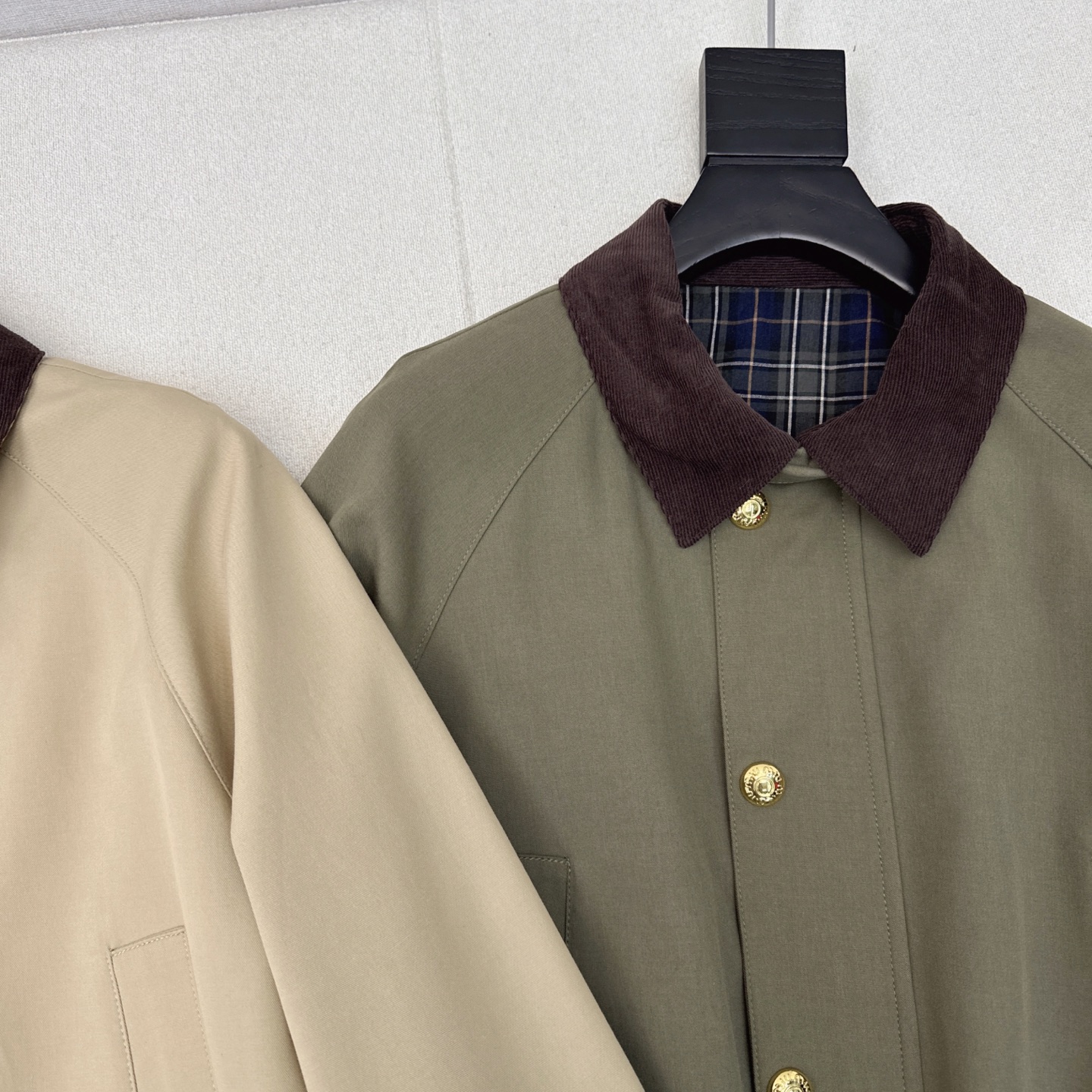 Colorblock collar workwear mid-length trench coat with contrasting colors