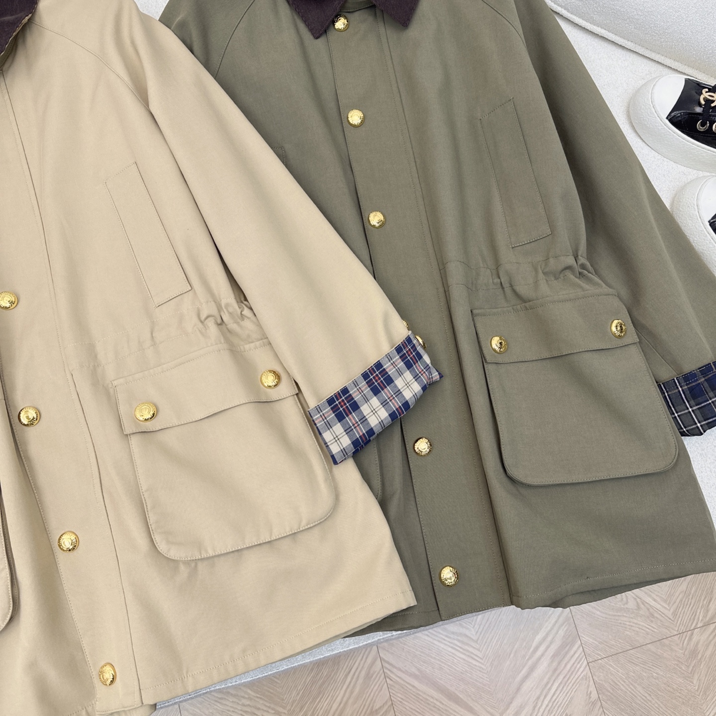 Colorblock collar workwear mid-length trench coat with contrasting colors