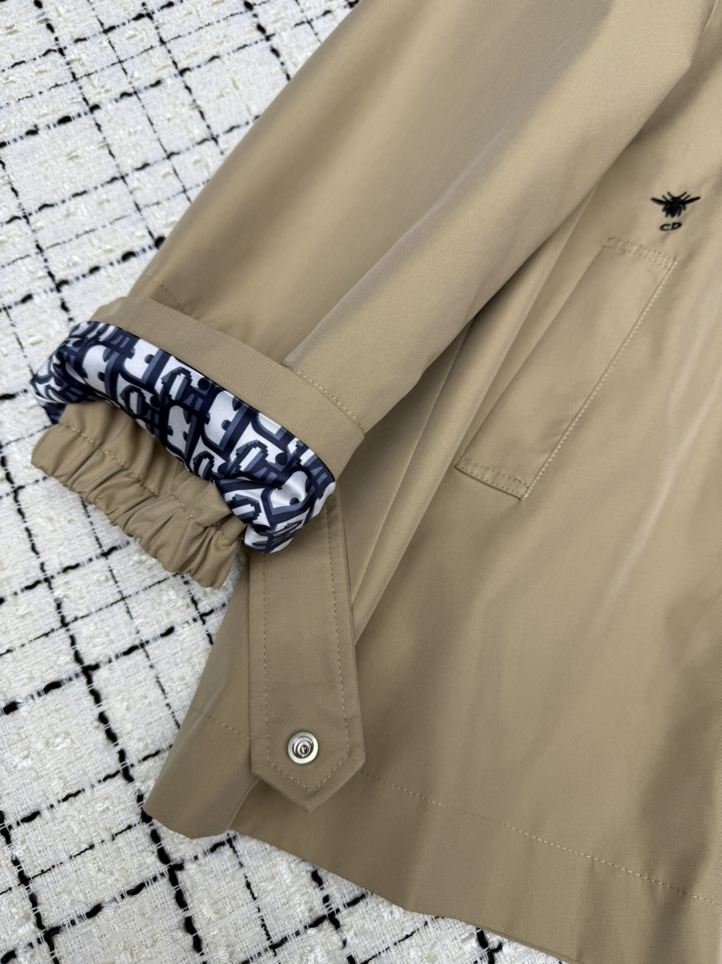 Plaid reversible lapel trench coat long coat single-breasted design