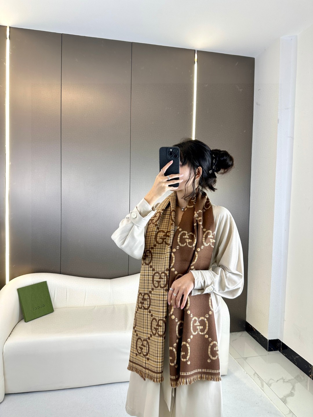 Double-sided fringed jacquard wool scarf 47*180cm