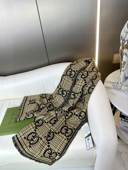 Double-sided fringed jacquard wool scarf 47*180cm