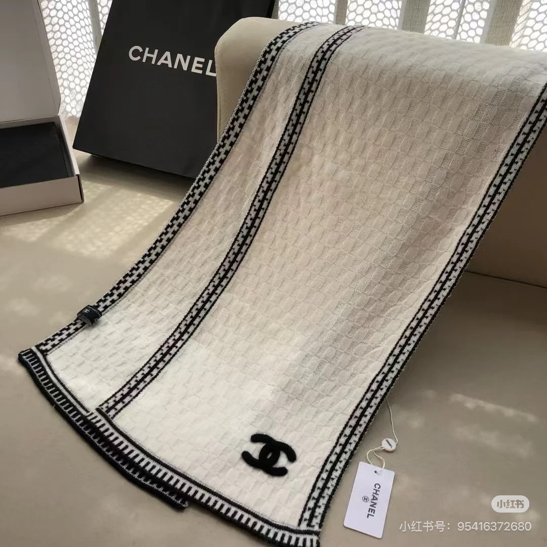 Lace knitted long scarf