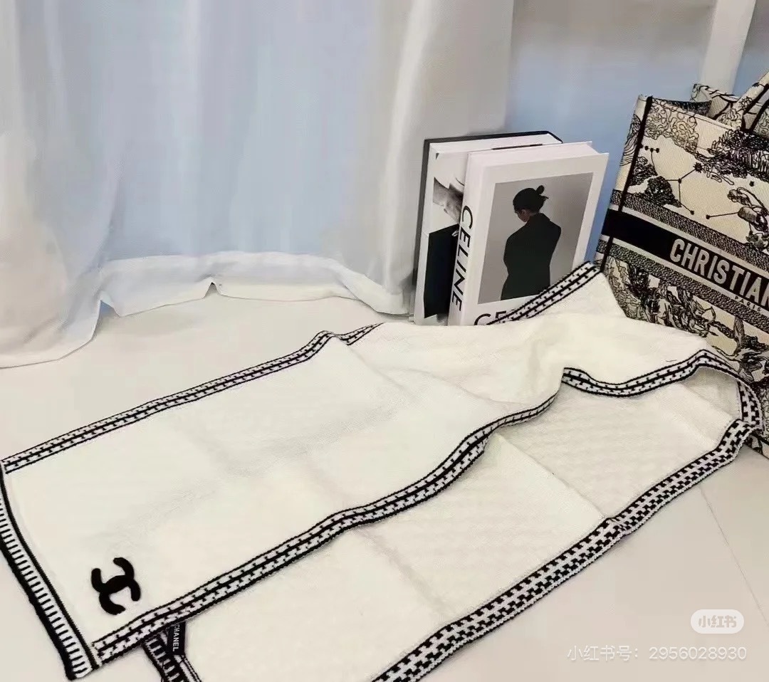 Lace knitted long scarf