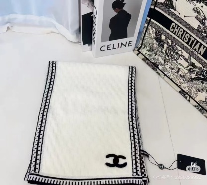 Lace knitted long scarf