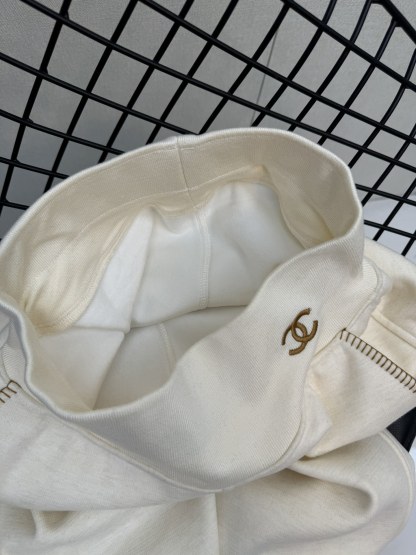 Double C logo wide-leg pants