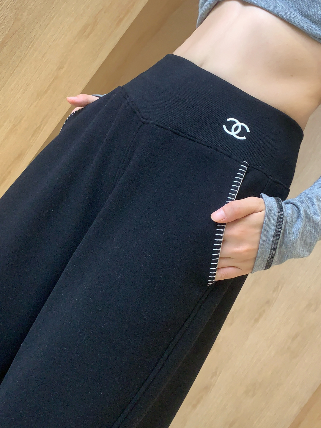 Double C logo wide-leg pants