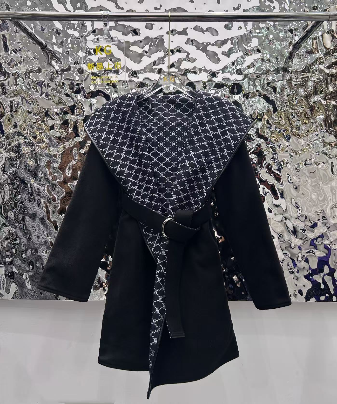 Double-faced cashmere coat