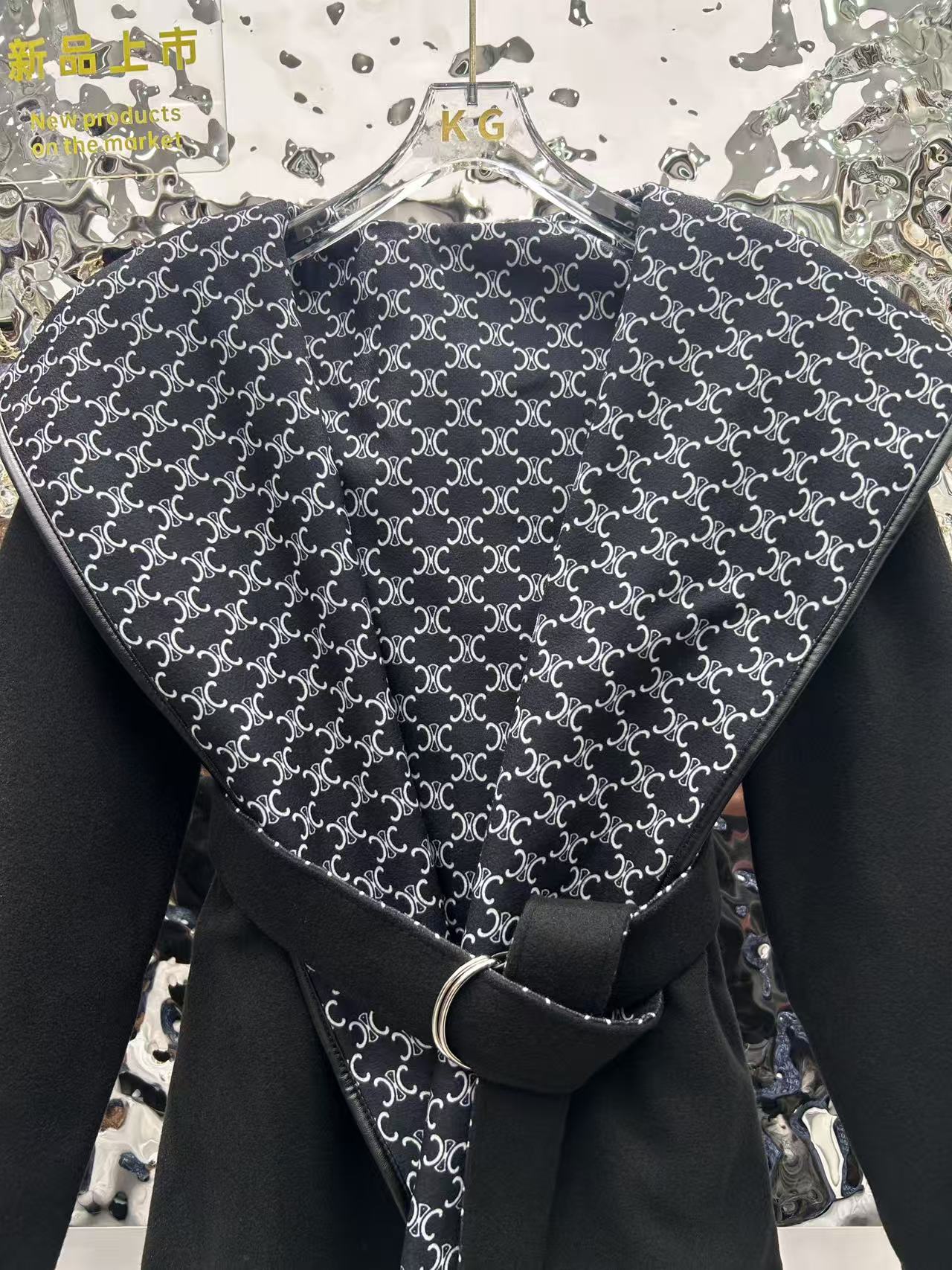 Double-faced cashmere coat