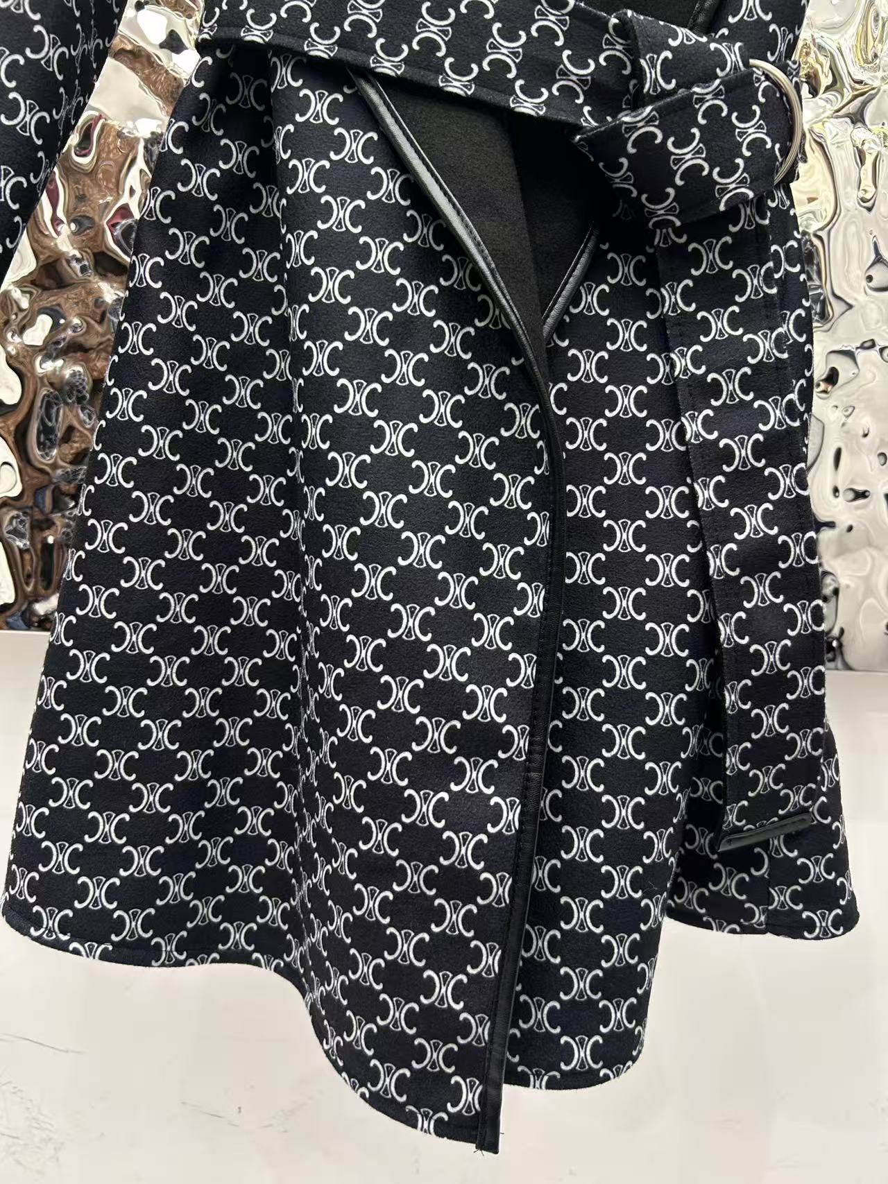 Double-faced cashmere coat