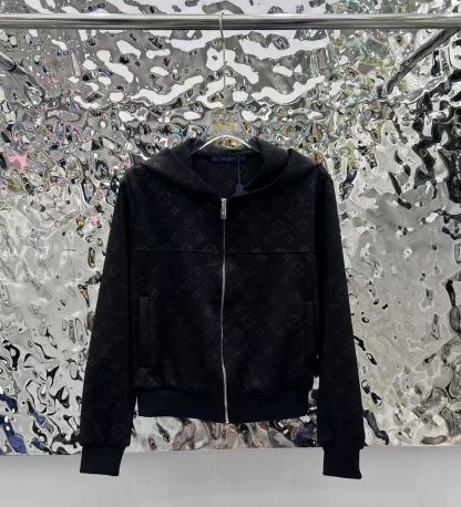 Jacquard fabric suit