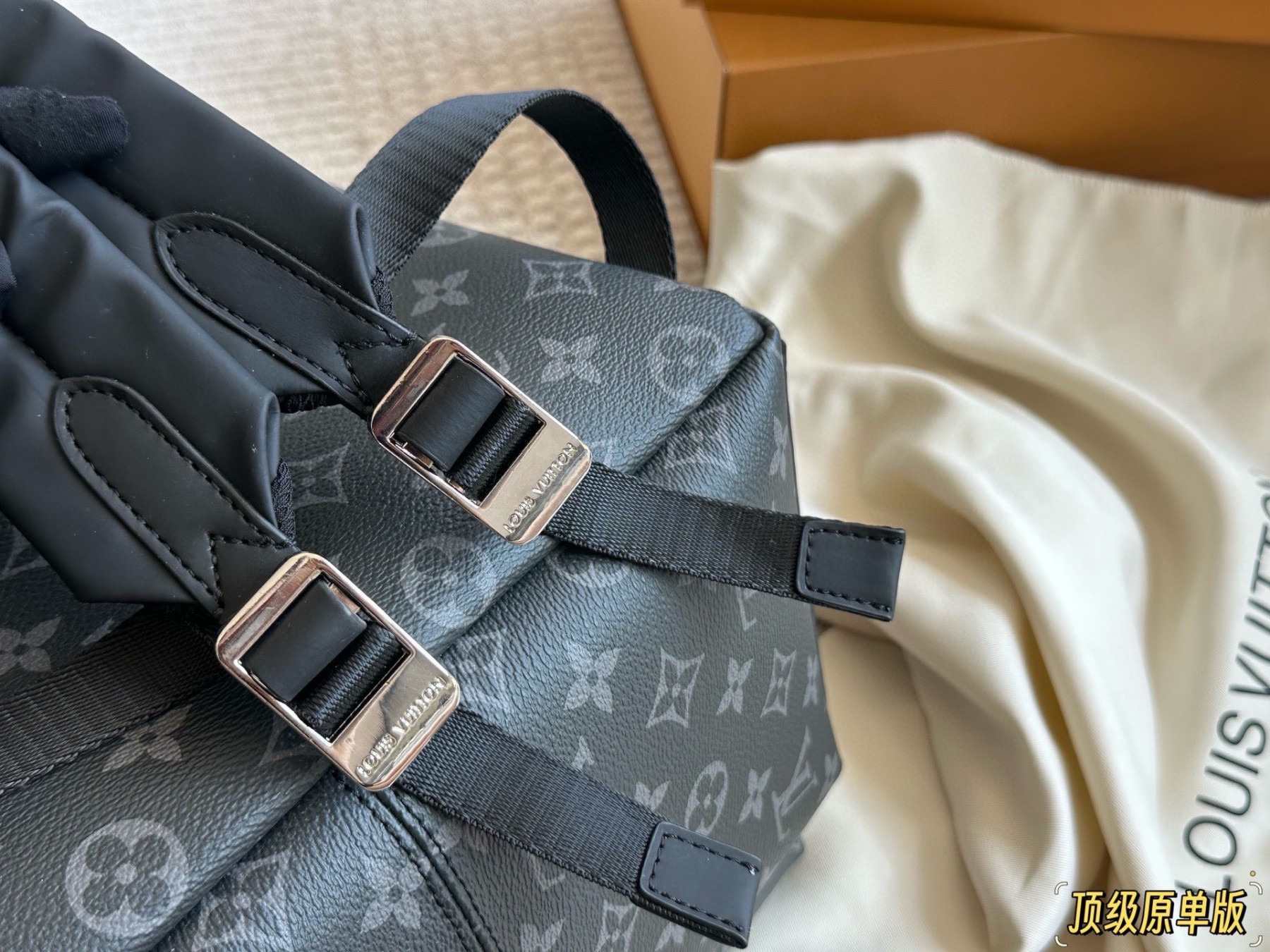 cowhide backpack 29×38×20cm