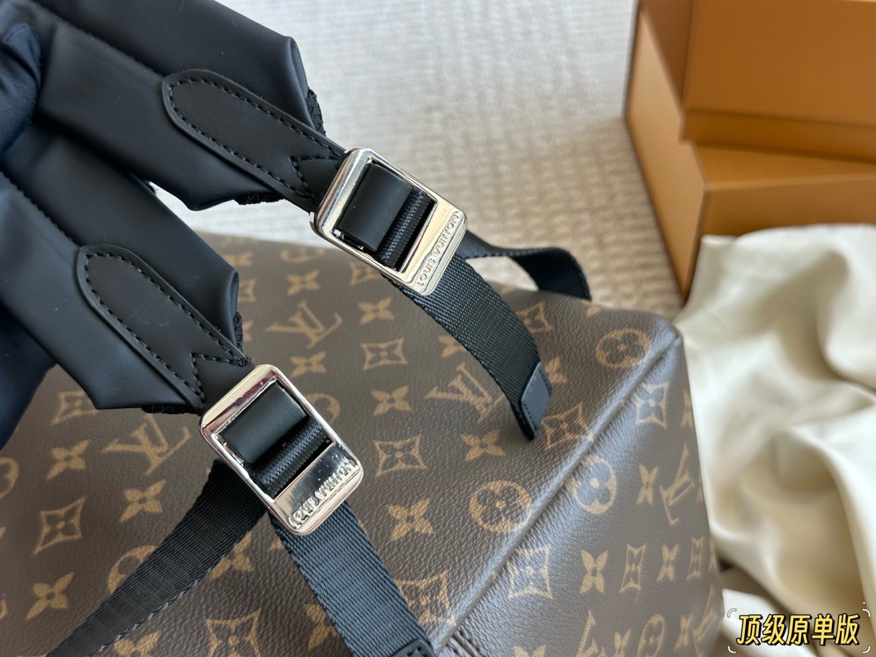 cowhide backpack 29×38×20cm