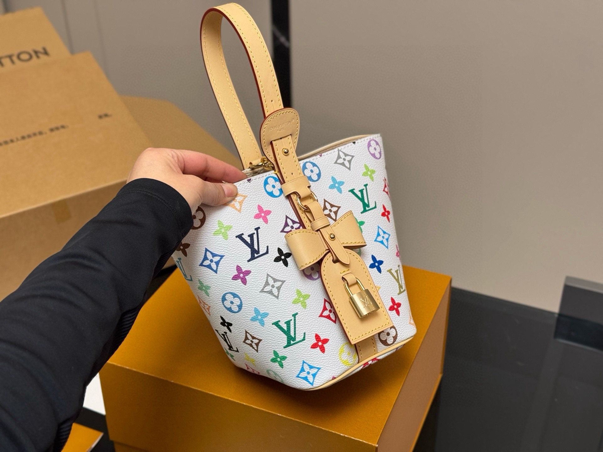 Used bucket bags 18*17cm