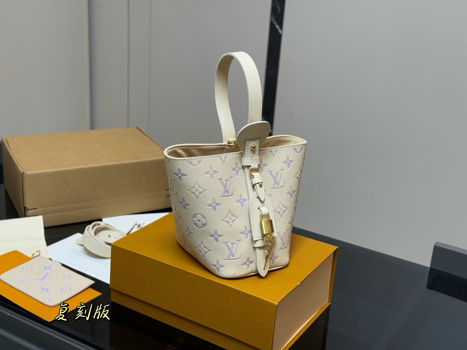 Used bucket bags 18*17cm