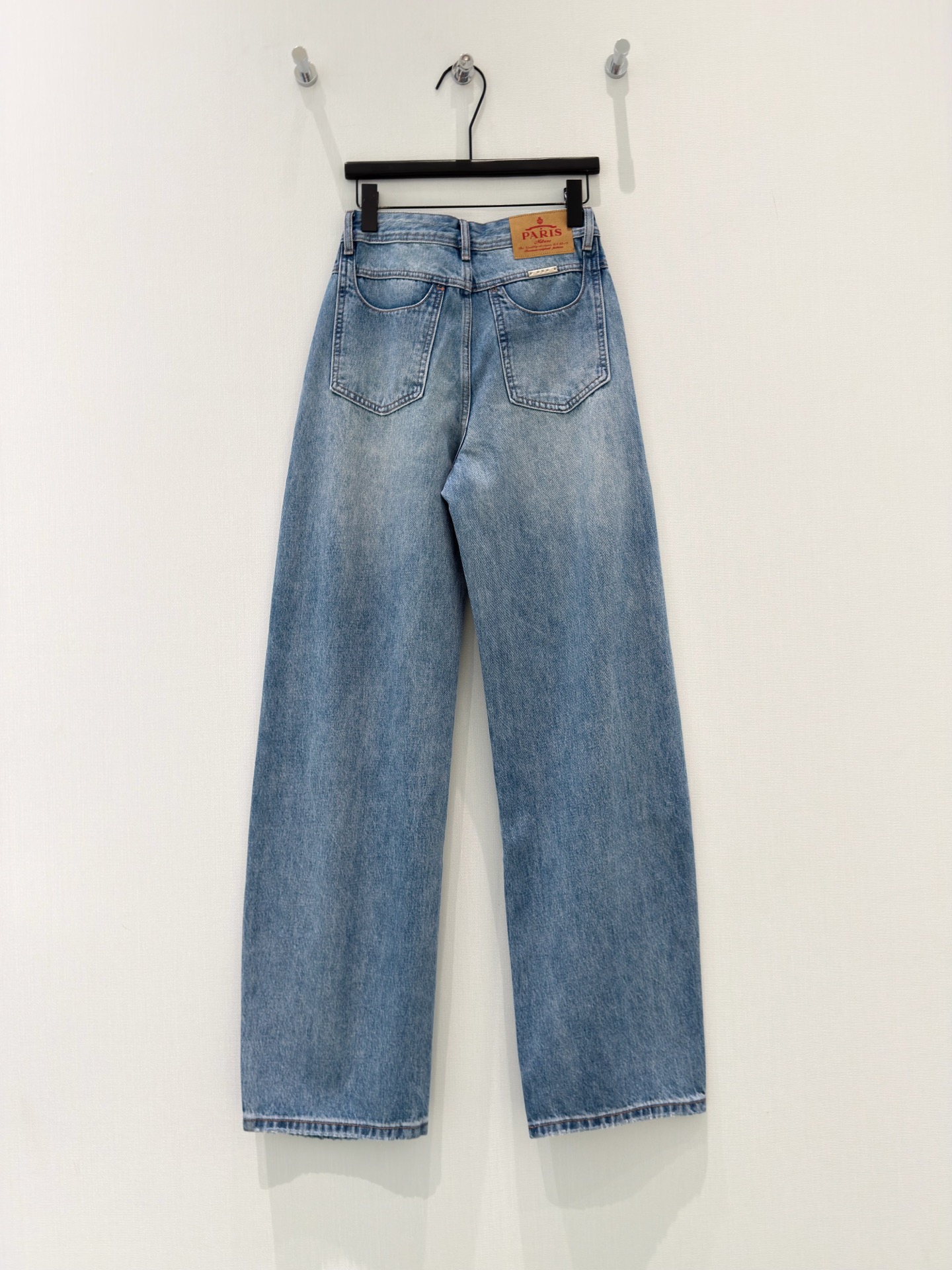 Inverted triangle metal plate mini sickle jeans SML