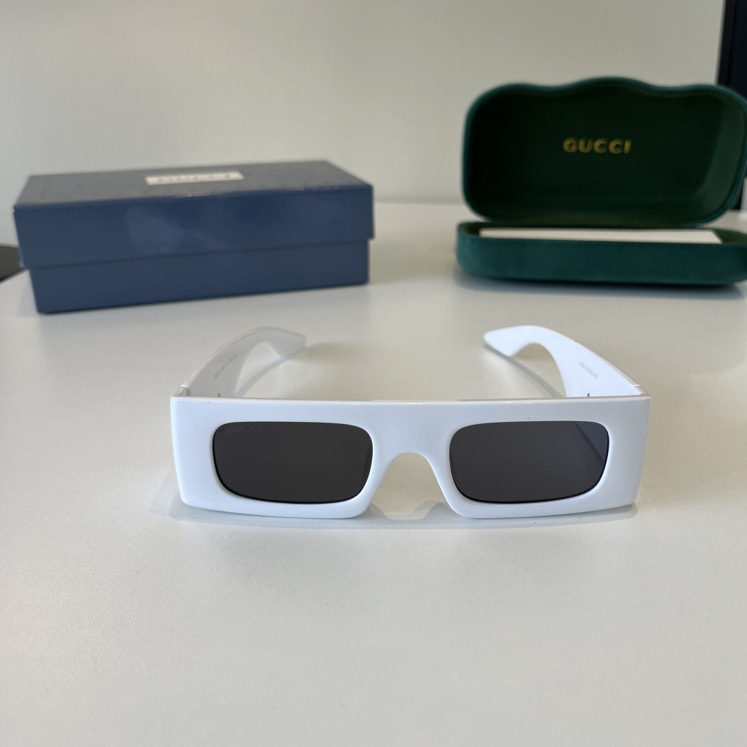 Sunscreen sunglasses