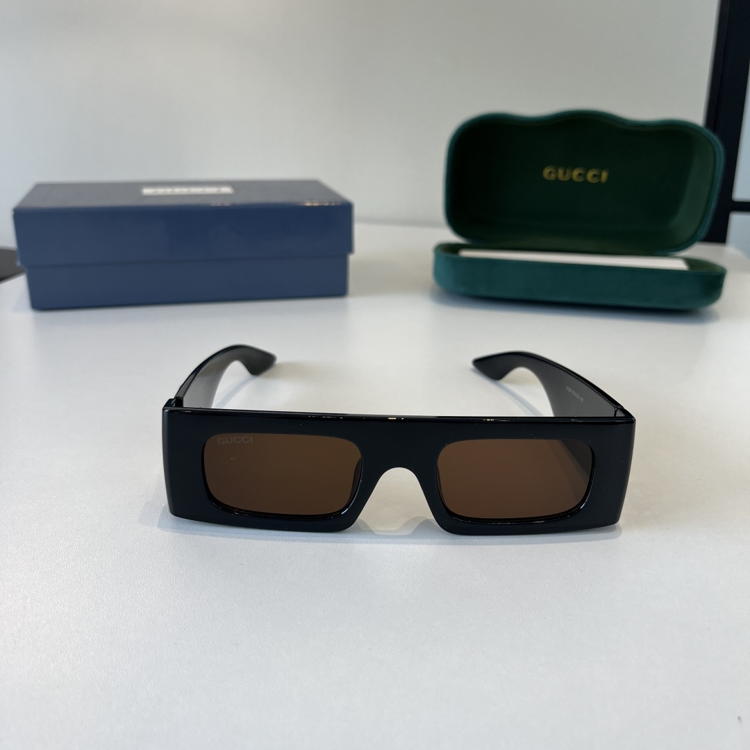 Sunscreen sunglasses