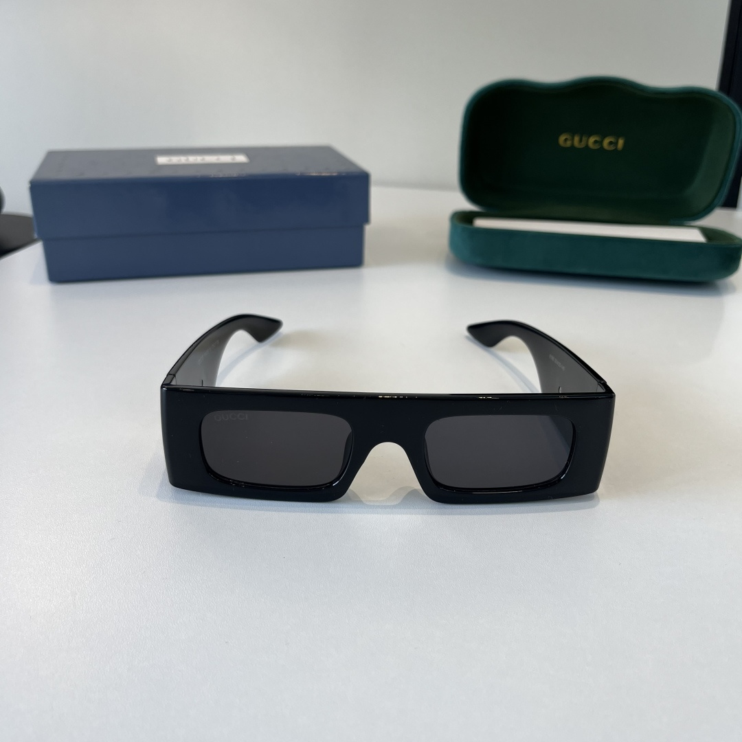 Sunscreen sunglasses