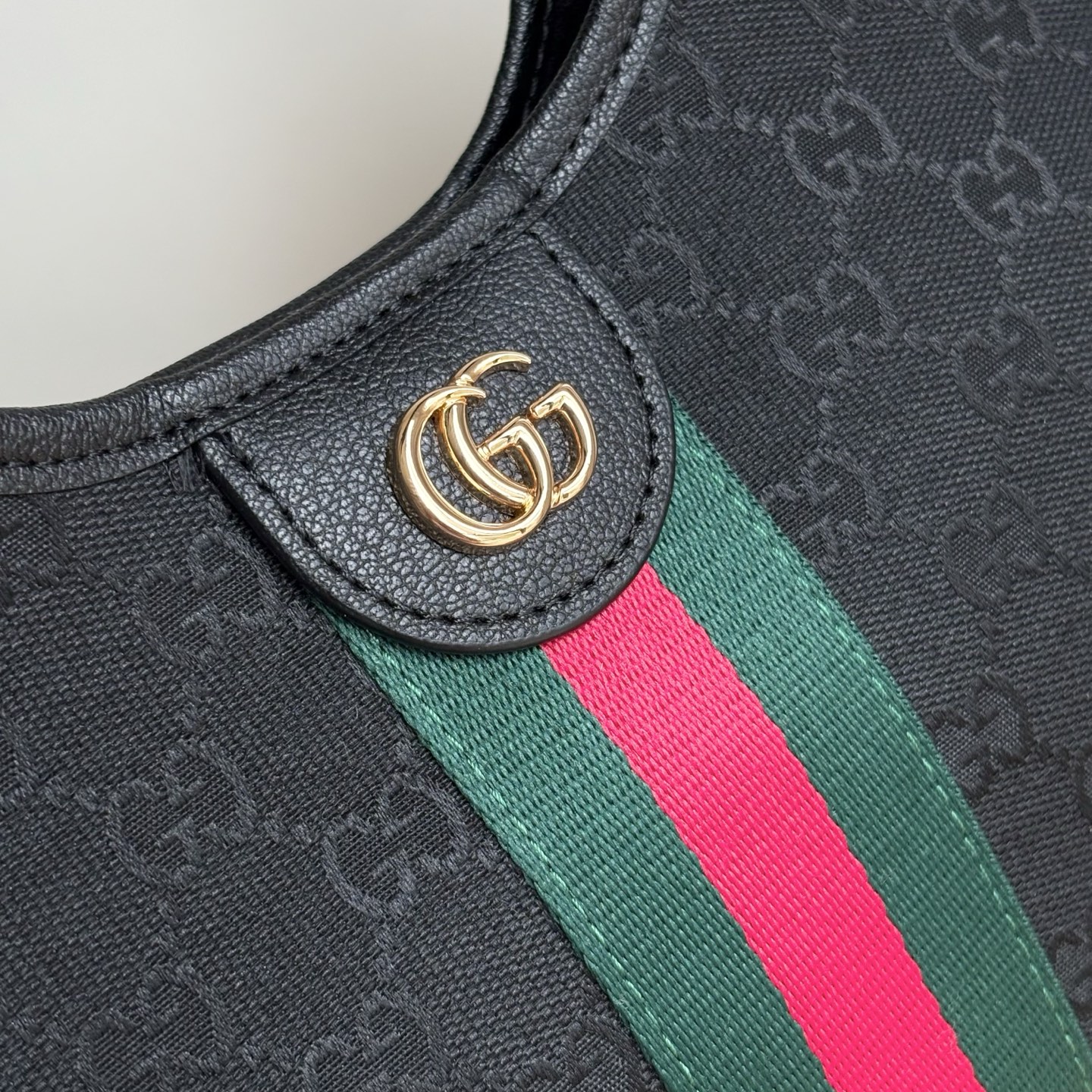 Handbag 860845 Size: 25/20/15cm