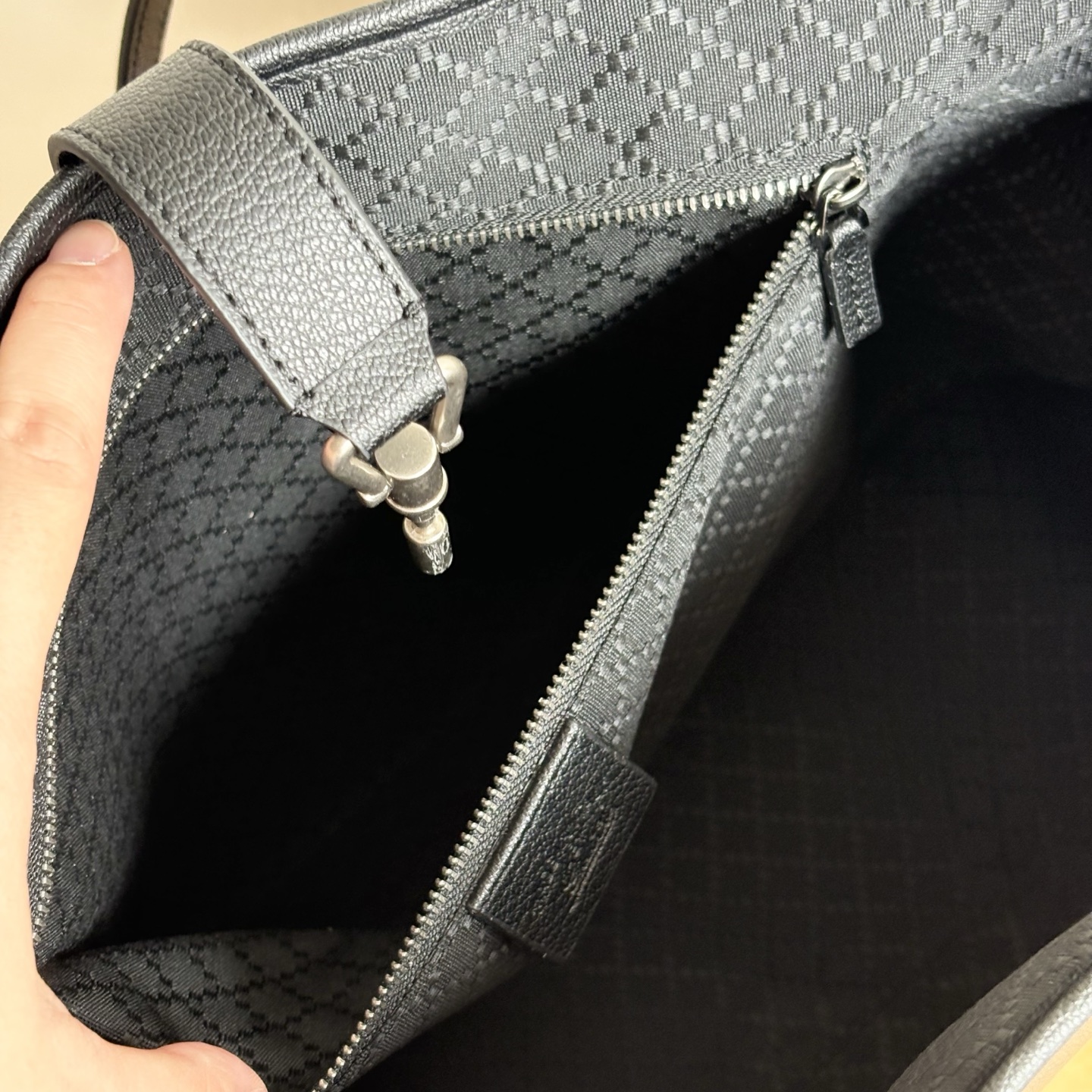 Handbag 867015 size 45/28/12cm