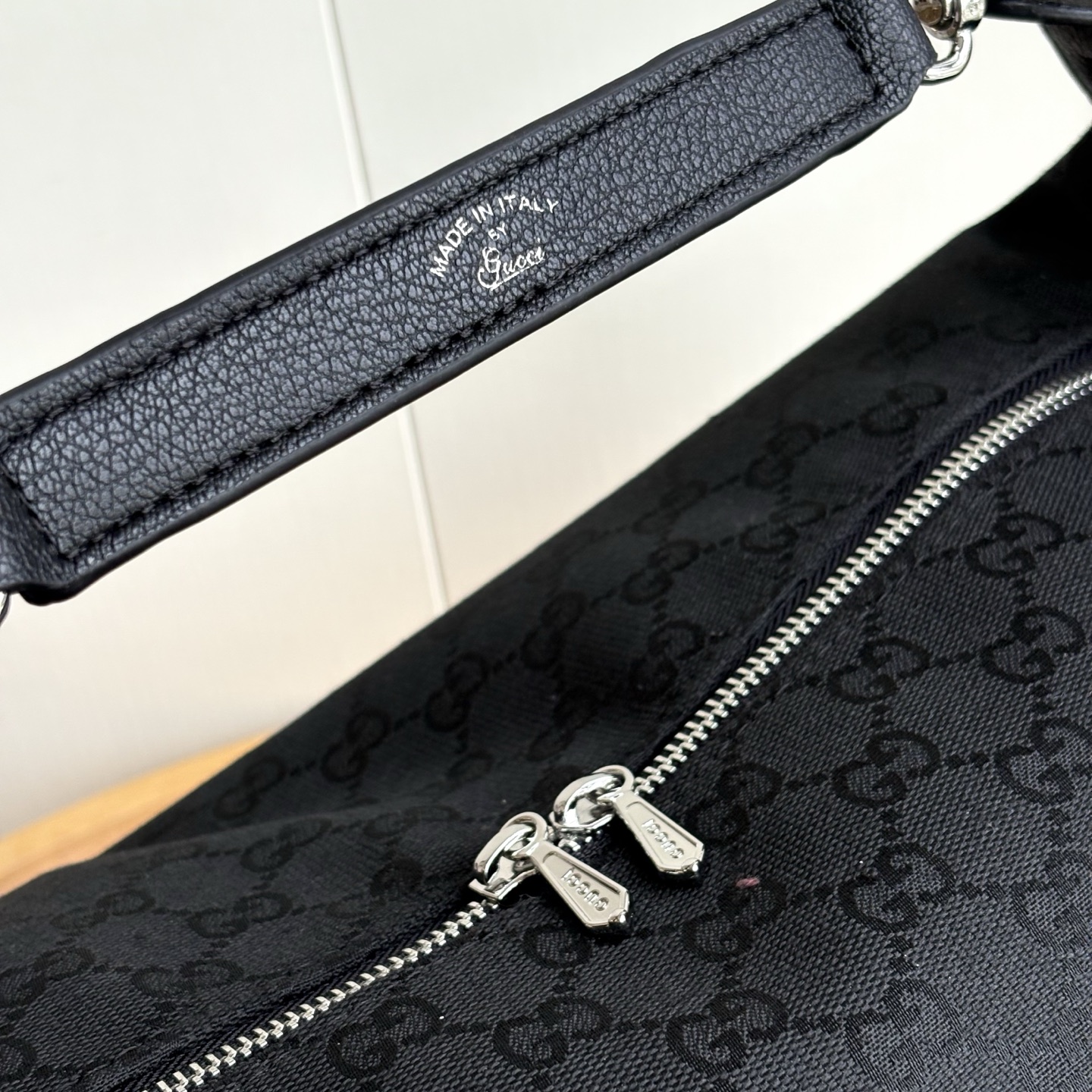Handbag size 33/27/15cm