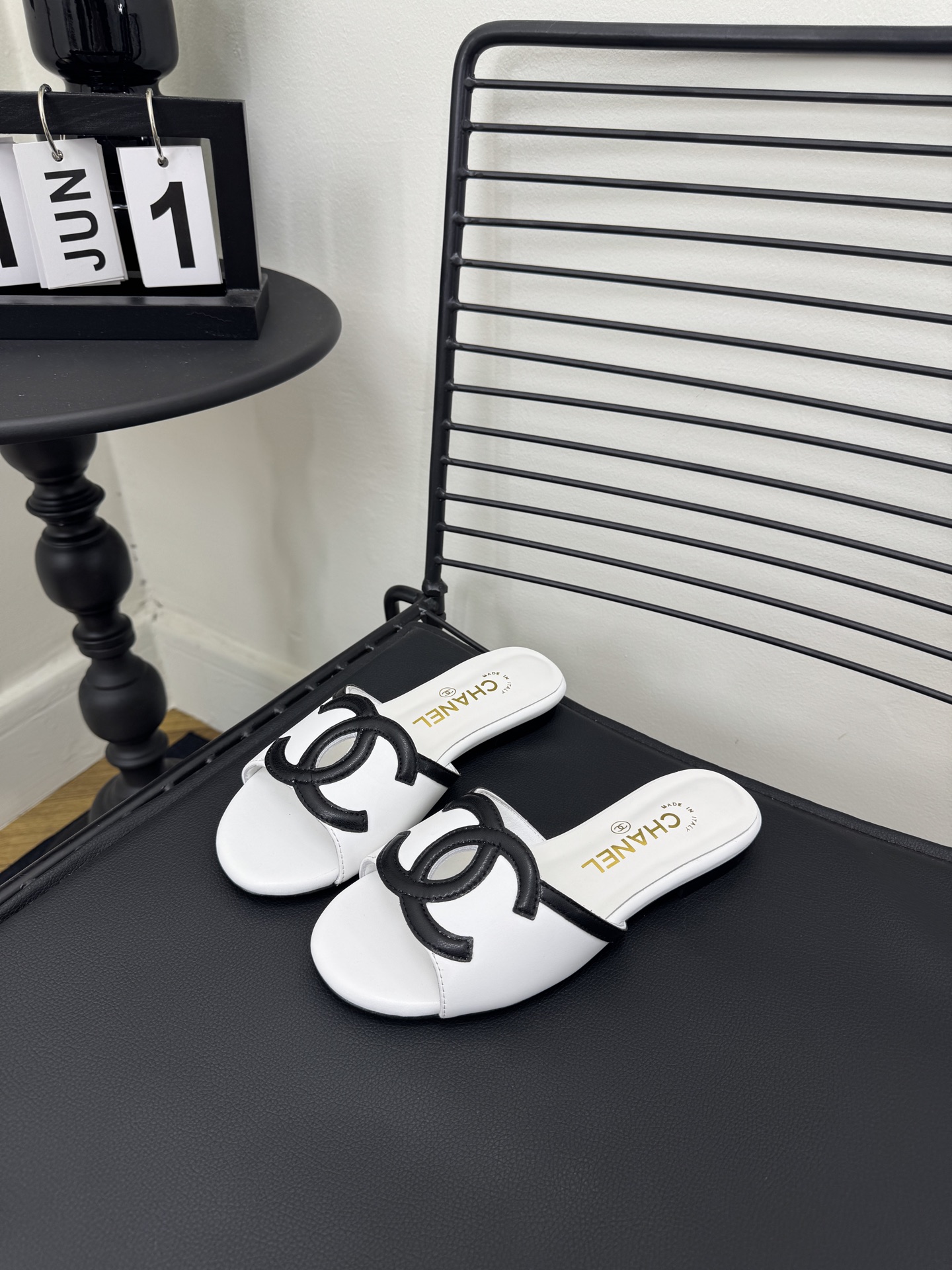 Women's solid color logo slippers 35-41