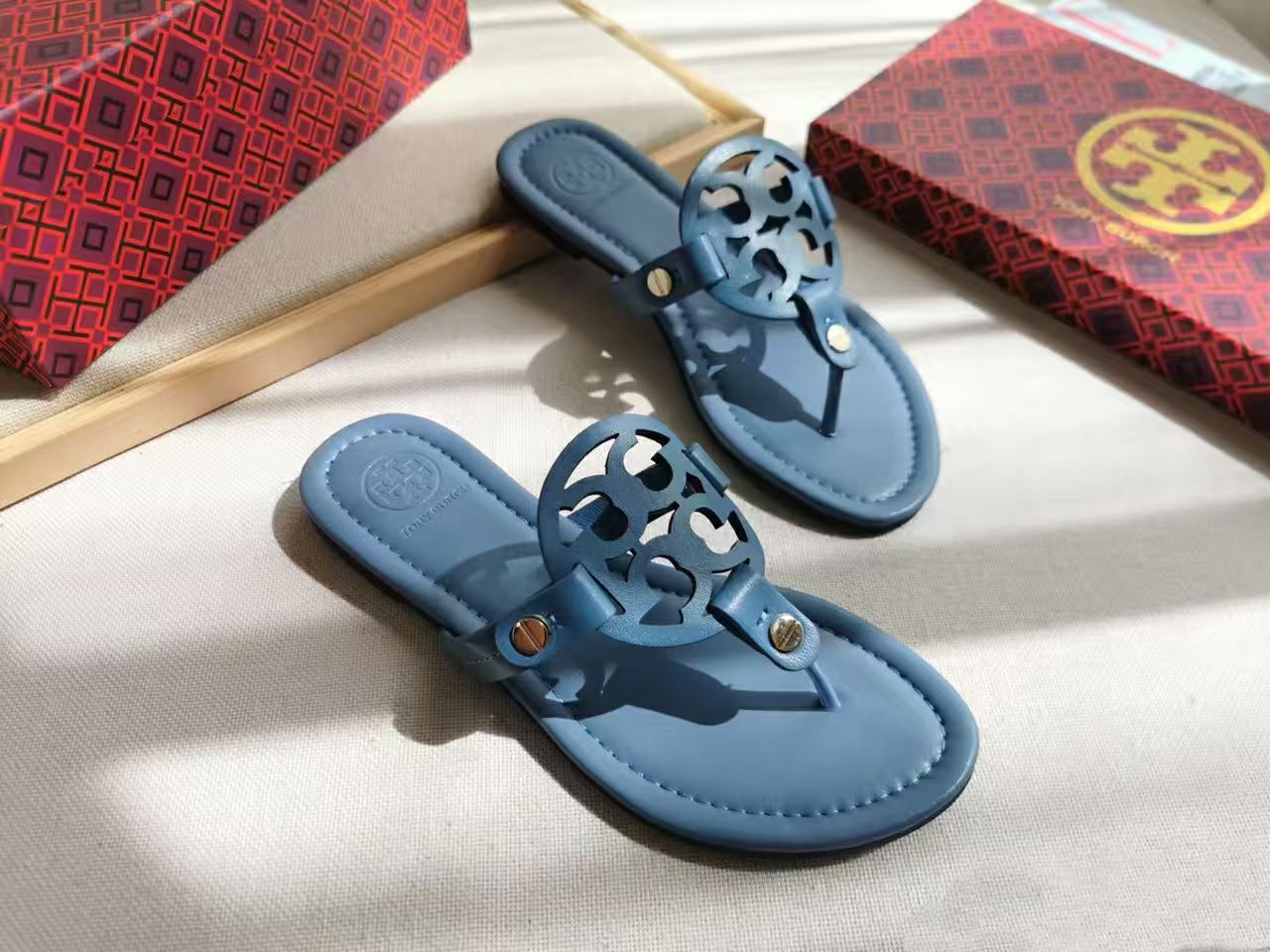 flip flops